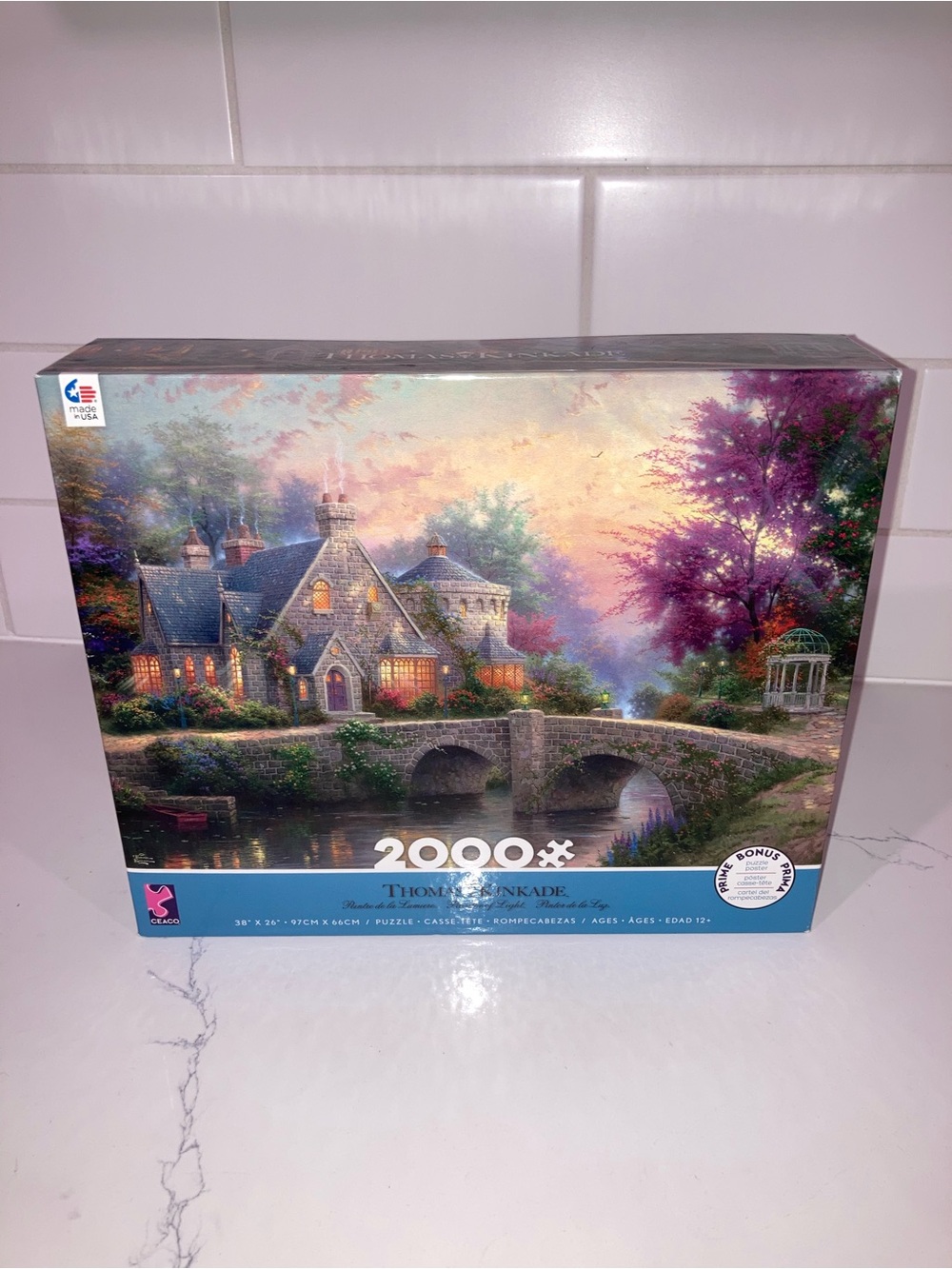 2000 Piece Lamplight Manor Jigsaw Puzzle - Thomas Kinkade, Ceaco